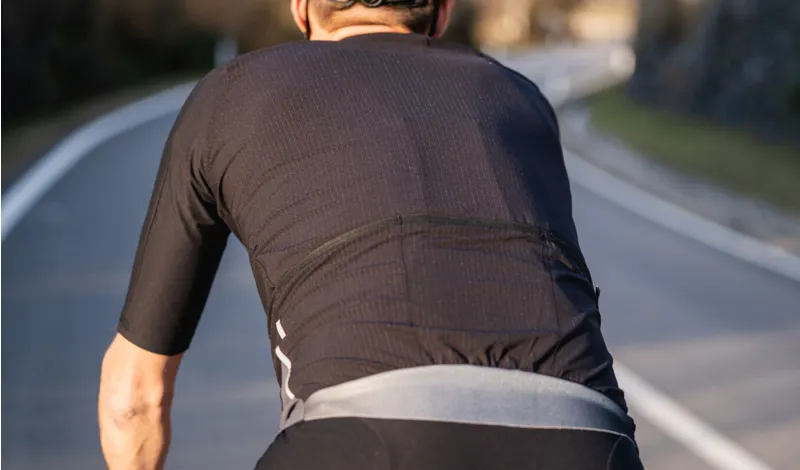 Q36.5 Woolf X Short Sleeve Jersey : Black-3